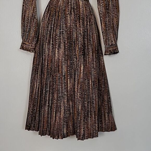 Vintage Jaeger Long Sleeve Ruffle Pleated Skirt Suit - Picture 4 of 12